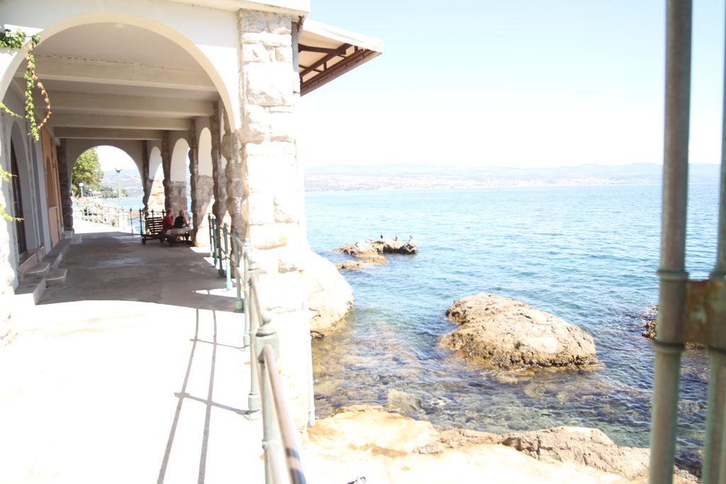 Stressfree Villa Ičići Eksteriør billede