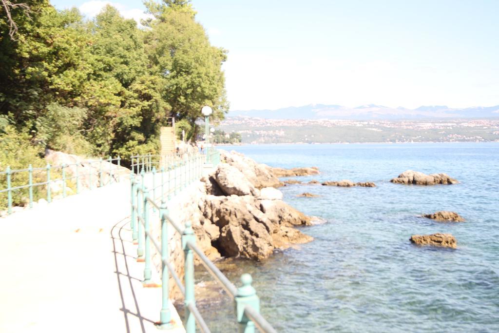Stressfree Villa Ičići Eksteriør billede